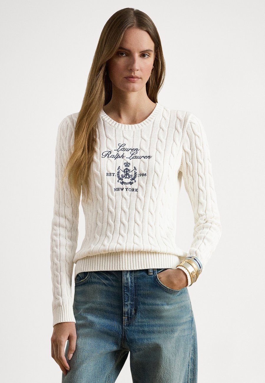Джемпер Lauren Ralph Lauren EMBROIDERED-CREST CABLE-KNIT SWEATER, White
Джемпер Lauren Ralph Lauren EMBROIDERED-CREST CABLE-KNIT SWEATER, White