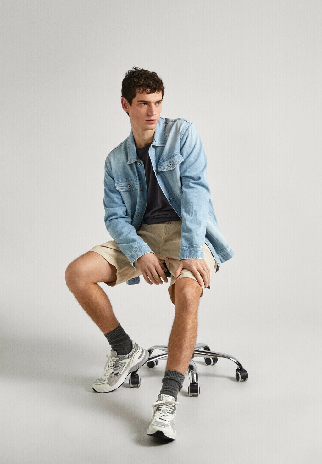 Джинсовая куртка Pepe Jeans, синий деним
Джинсовая куртка Pepe Jeans, синий деним