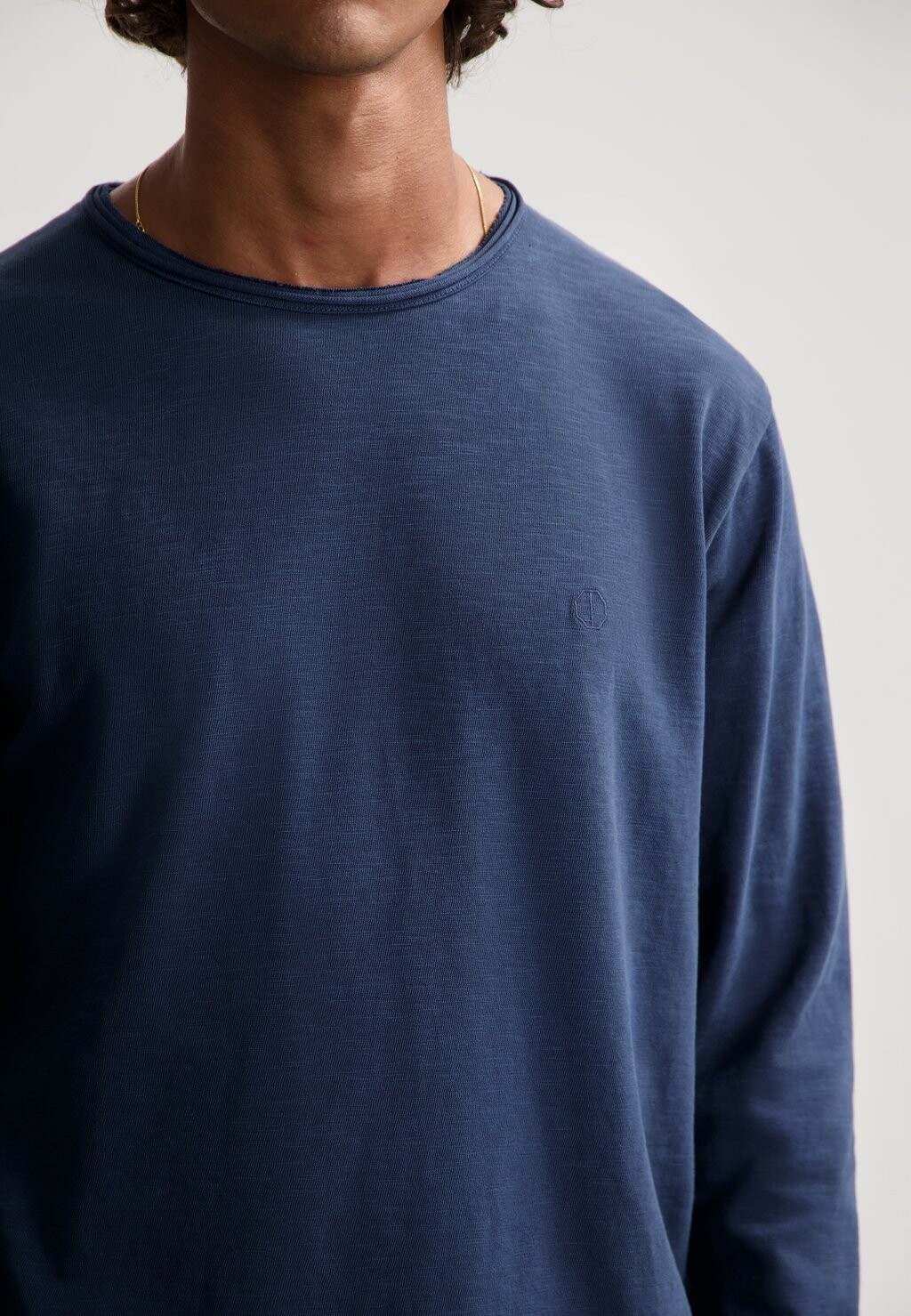 Топ с длинными рукавами NEW CREW Dstrezzed, сине-серый
Топ с длинными рукавами NEW CREW Dstrezzed, сине-серый