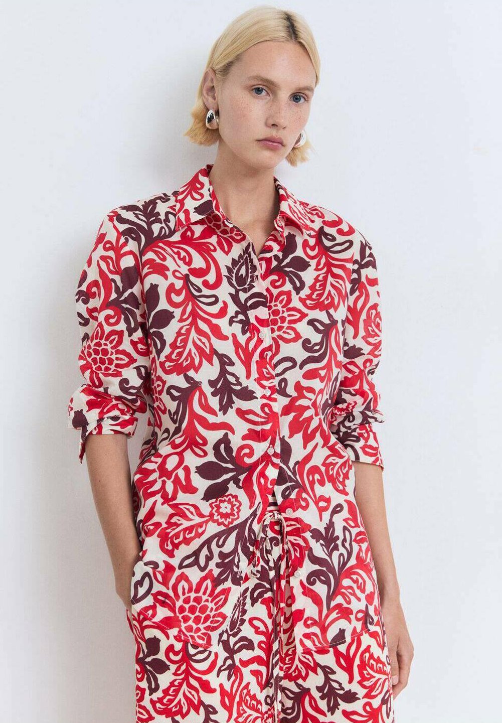 Блузка на пуговицах PRINTED Mango, кремовый
Блузка на пуговицах PRINTED Mango, кремовый