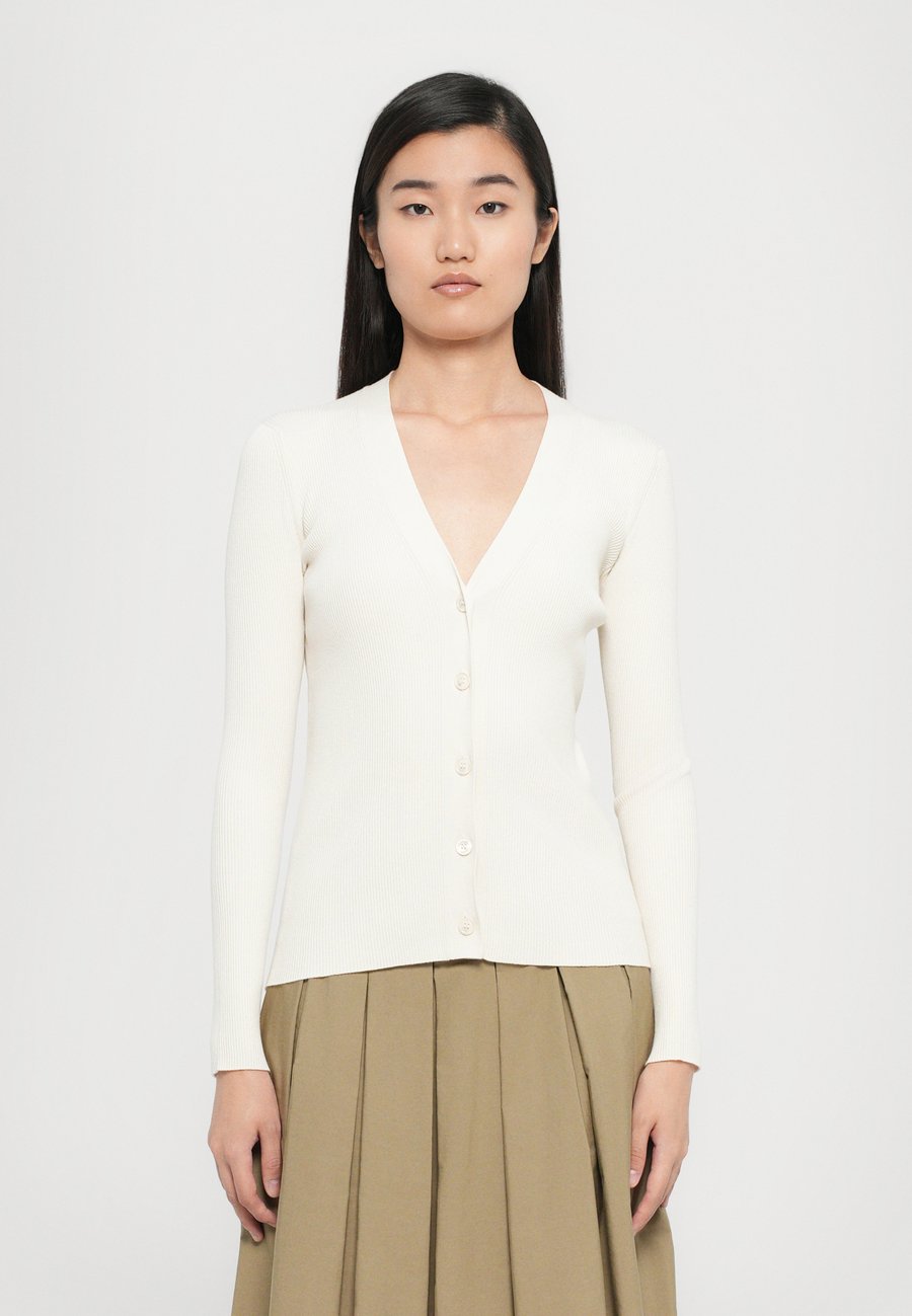 Кардиган Weekend Max Mara GABRIEL, Bianco Avorio/White
Кардиган Weekend Max Mara GABRIEL, Bianco Avorio/White