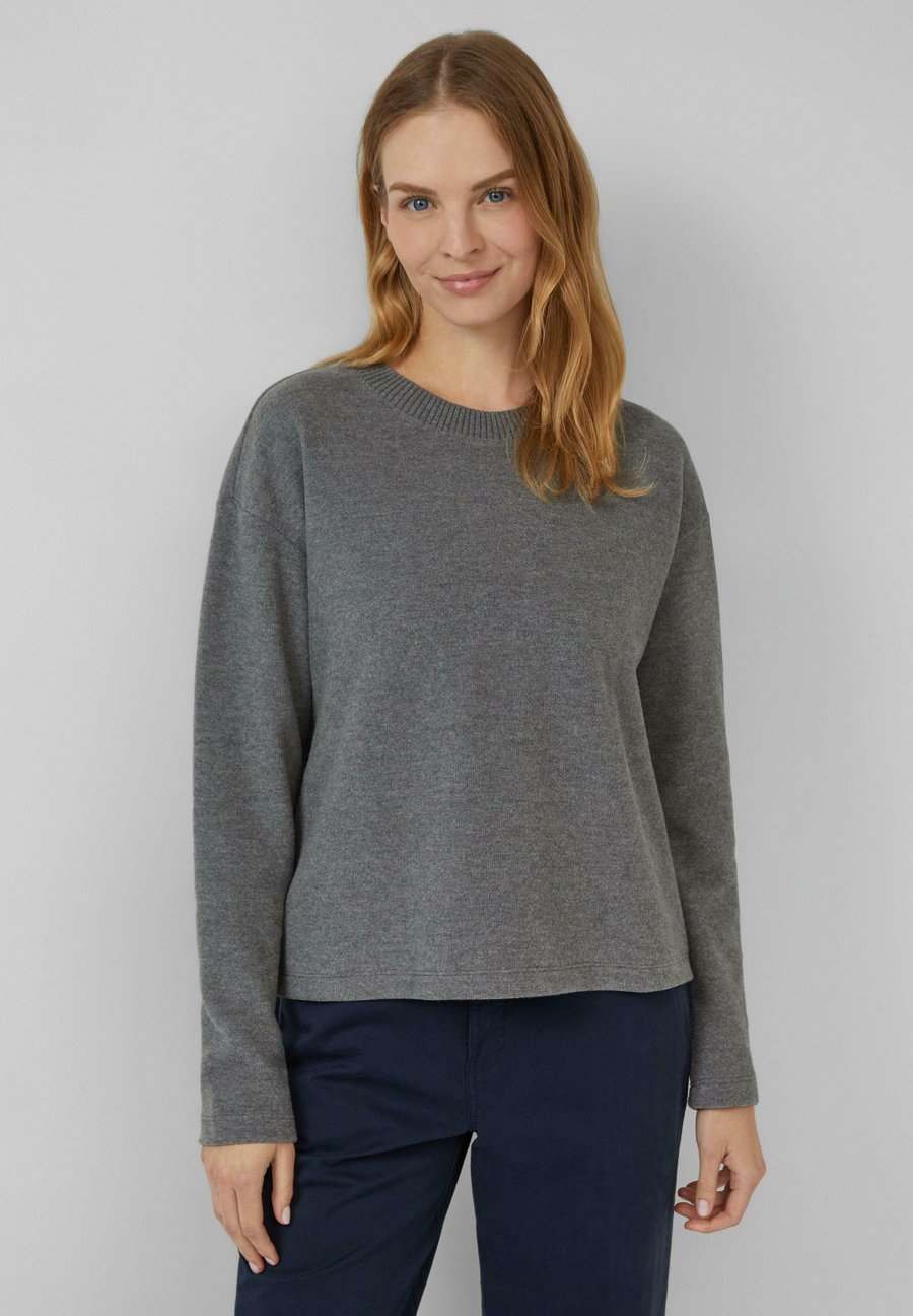 Джемпер s.Oliver Jumper, Graphit/Mottled Light Grey
Джемпер s.Oliver Jumper, Graphit/Mottled Light Grey