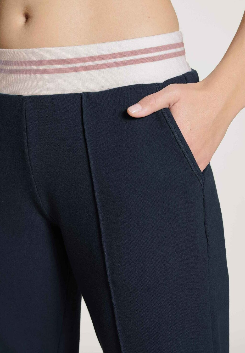 Спортивные брюки FAVOURITES LOUNGE Calida, темно-синий
Спортивные брюки FAVOURITES LOUNGE Calida, темно-синий