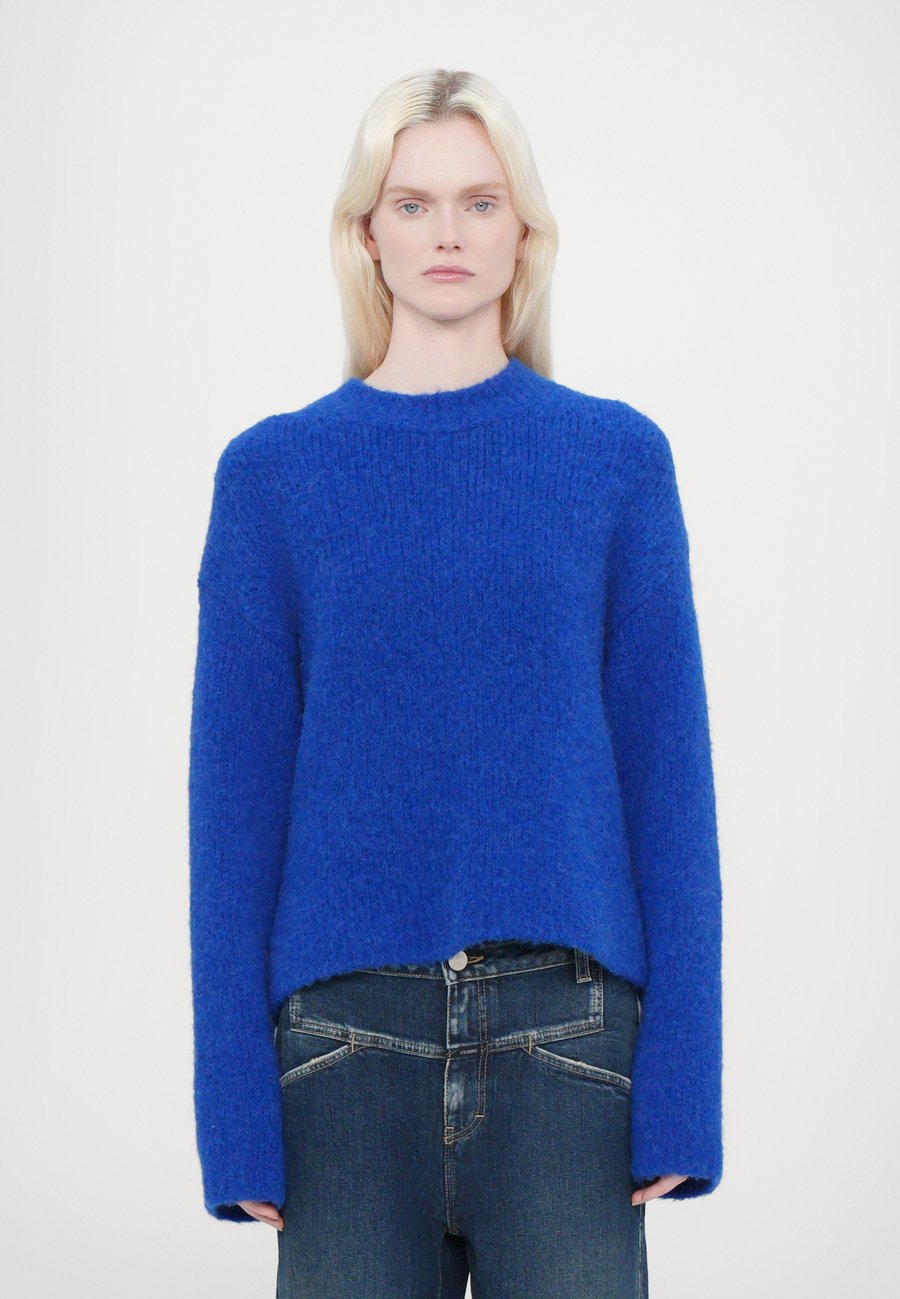 Джемпер CLOSED CREW NECK LONG SLEEVE, Galaxy Blue/Blue
Джемпер CLOSED CREW NECK LONG SLEEVE, Galaxy Blue/Blue