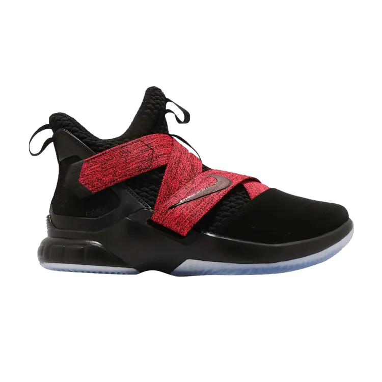 Кроссовки Nike LeBron Soldier 12 EP
Кроссовки Nike LeBron Soldier 12 EP