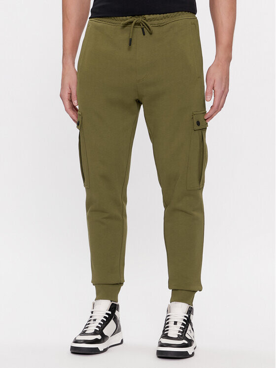 Спортивные брюки свободного кроя Boss, зеленый
Спортивные брюки свободного кроя Boss, зеленый