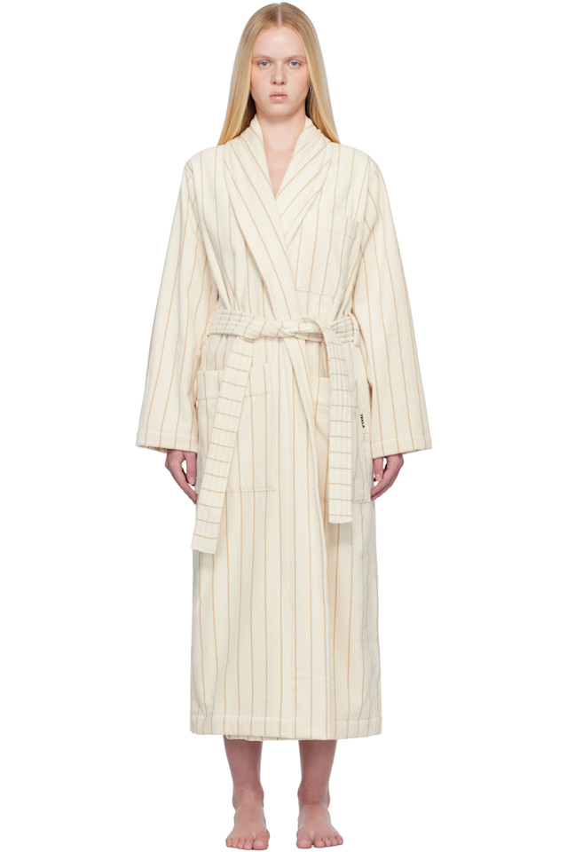 Классический халат из махровой ткани Tekla, цвет sienna stripes
Классический халат из махровой ткани Tekla, цвет sienna stripes