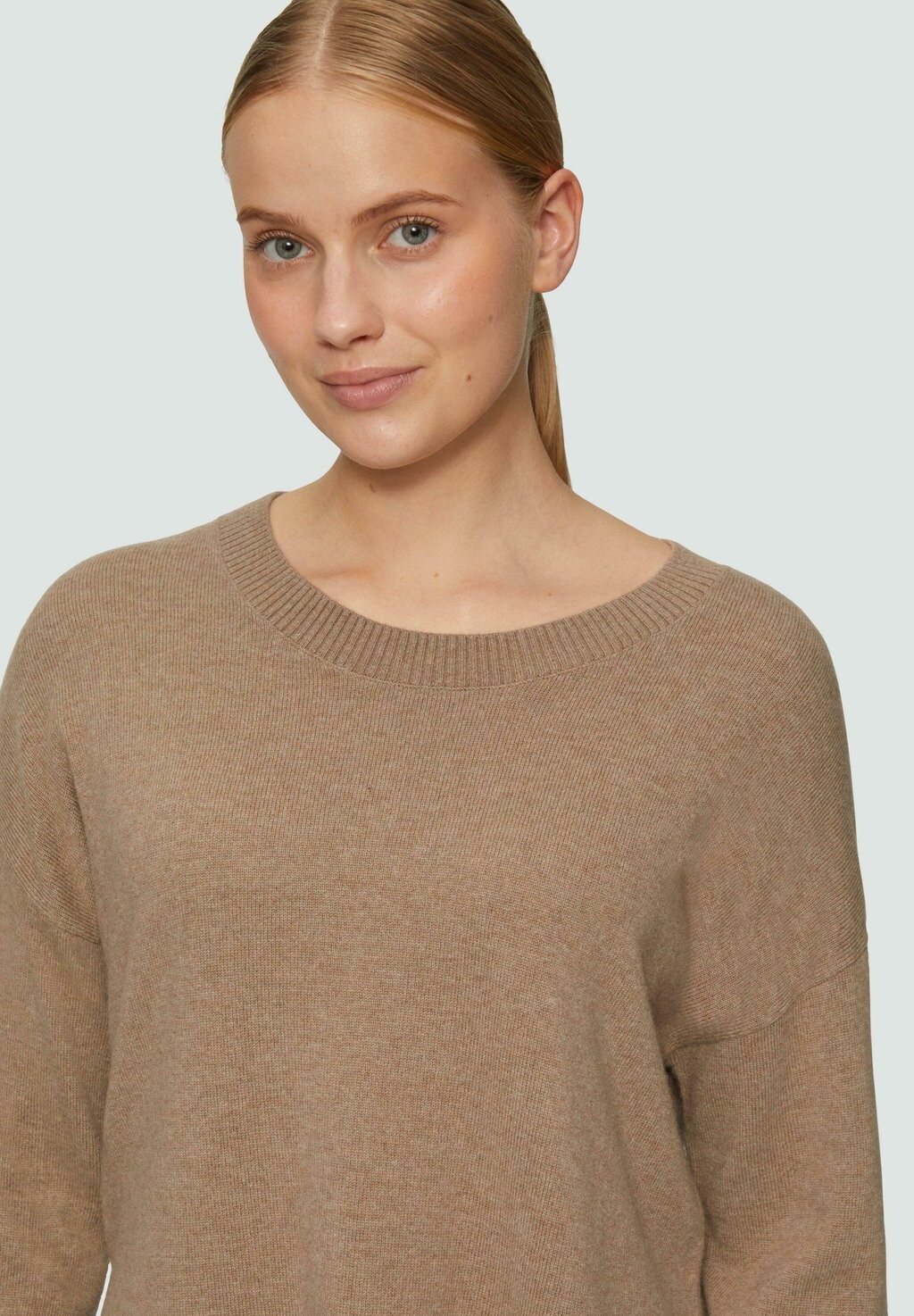 Джемпер s.Oliver, бежевый
Джемпер s.Oliver, бежевый