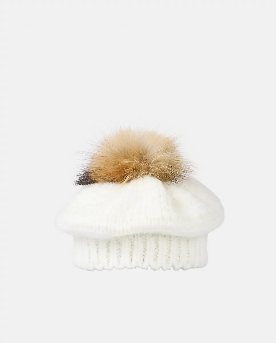 Вязаный берет светлого цвета с помпоном из натурального меха Navarro
Вязаный берет светлого цвета с помпоном из натурального меха Navarro