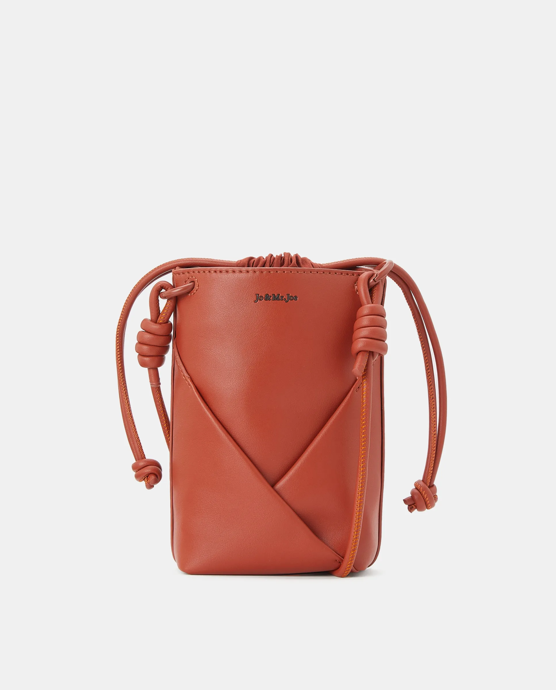 Мини-сумка с передним декором Jo & Mr. Joe, красный
Мини-сумка с передним декором Jo & Mr. Joe, красный