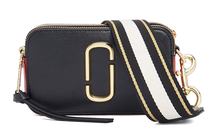 MARC JACOBS Сумка Cb Snapshot черно-красная
MARC JACOBS Сумка Cb Snapshot черно-красная