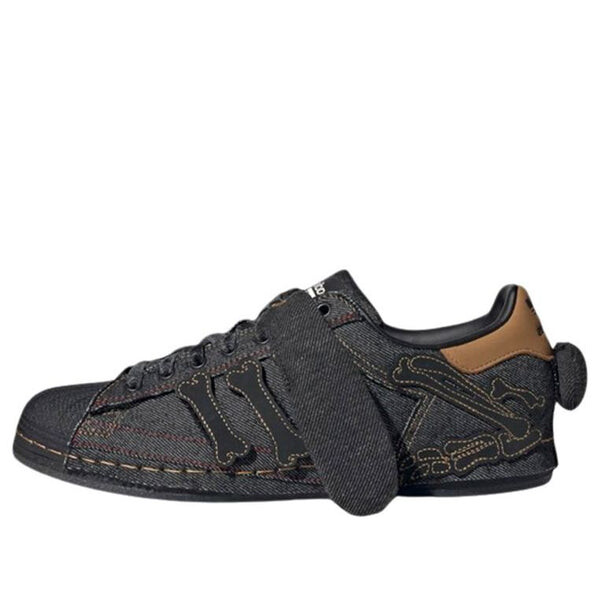 Кроссовки оригиналы суперзвезда x тающая грусть Adidas, черный
Кроссовки оригиналы суперзвезда x тающая грусть Adidas, черный