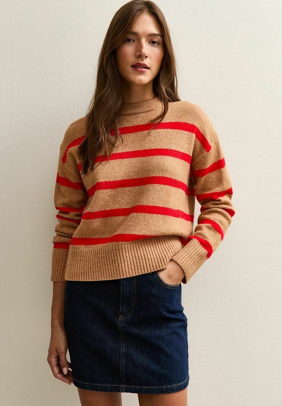 Джемпер New Look CREW NECK , Orange Yellow Pattern/Beige
Джемпер New Look CREW NECK , Orange Yellow Pattern/Beige