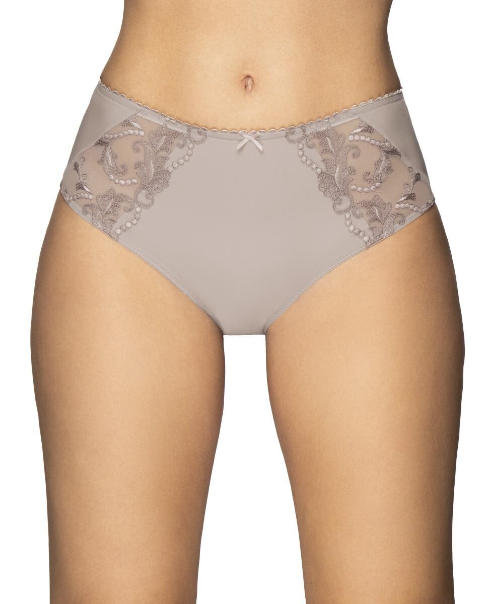Высокие трусы с вышивкой по бокам Felina
Высокие трусы с вышивкой по бокам Felina