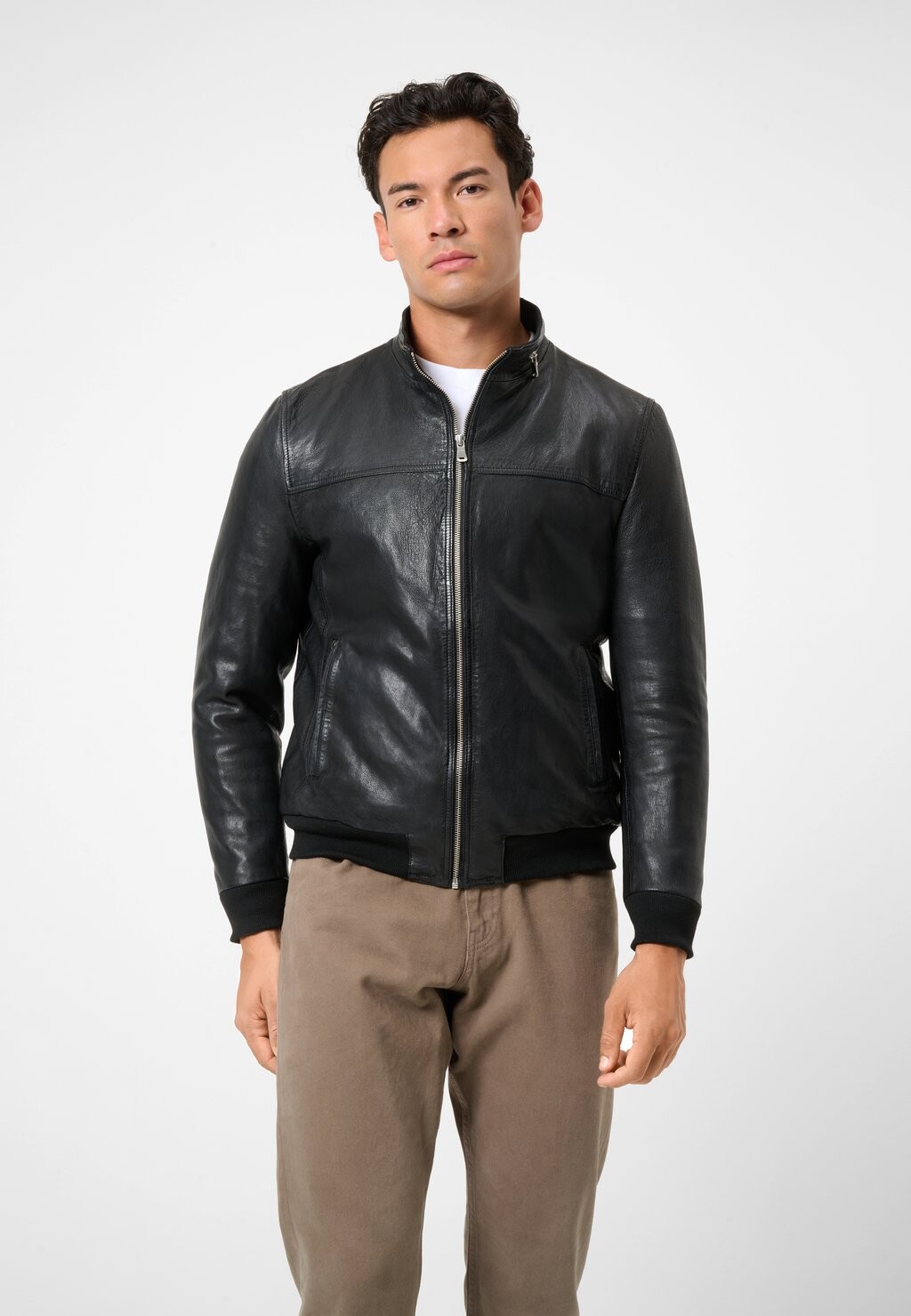 Кожаная куртка Ricano, цвет schwarz
Кожаная куртка Ricano, цвет schwarz