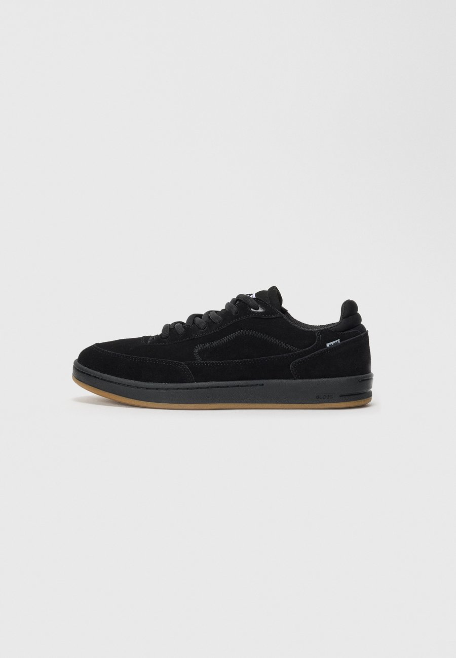 Кроссовки Globe HOLAND, Black
Кроссовки Globe HOLAND, Black