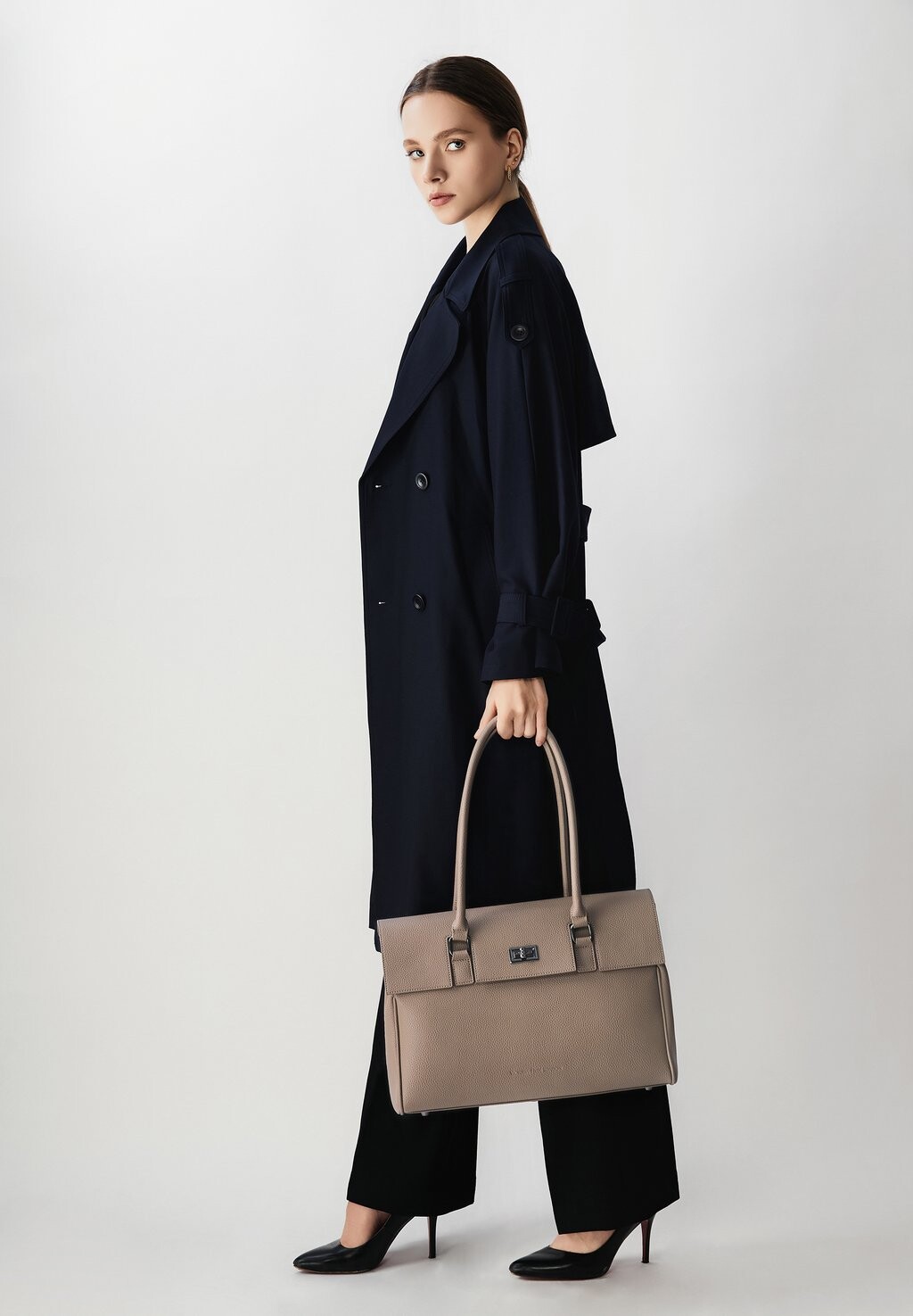 Сумочка Jolene Victoria Hyde, бежевый
Сумочка Jolene Victoria Hyde, бежевый