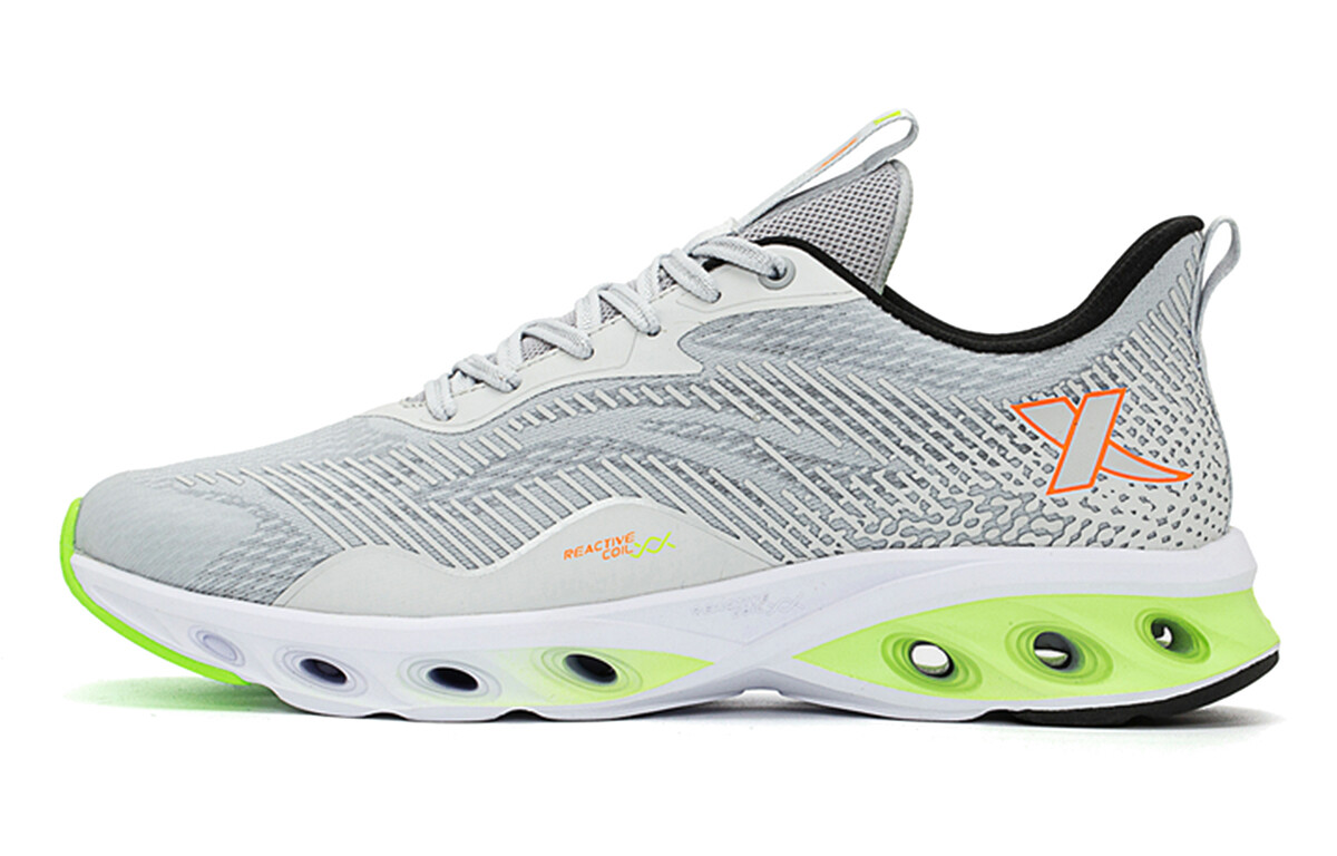 Кроссовки мужские низкие серые/черные Xtep 
Кроссовки мужские низкие серые/черные Xtep