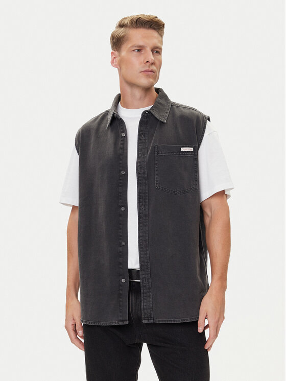 Жилет regular fit LV04RC733G Calvin Klein Jeans, чёрный
Жилет regular fit LV04RC733G Calvin Klein Jeans, чёрный