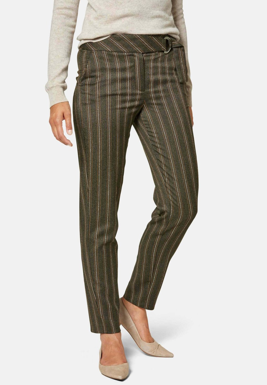 Брюки SCHLANKE STREIFEN MIT BÜGELFALTEN MADELEINE, коричневый
Брюки SCHLANKE STREIFEN MIT BÜGELFALTEN MADELEINE, коричневый