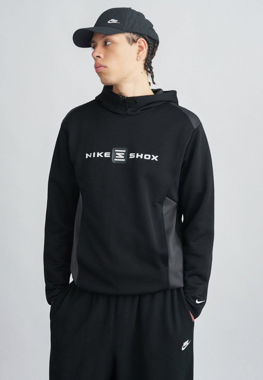 Толстовка Nike Sportswear HOODIE, Black/Anthracite/Black
Толстовка Nike Sportswear HOODIE, Black/Anthracite/Black