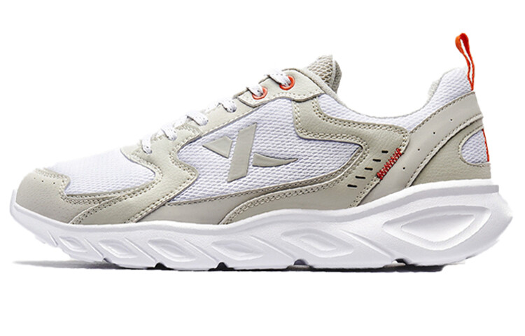 Обувь для образа жизни Мужская низкая Deep Rice / Белый Xtep
Обувь для образа жизни Мужская низкая Deep Rice / Белый Xtep