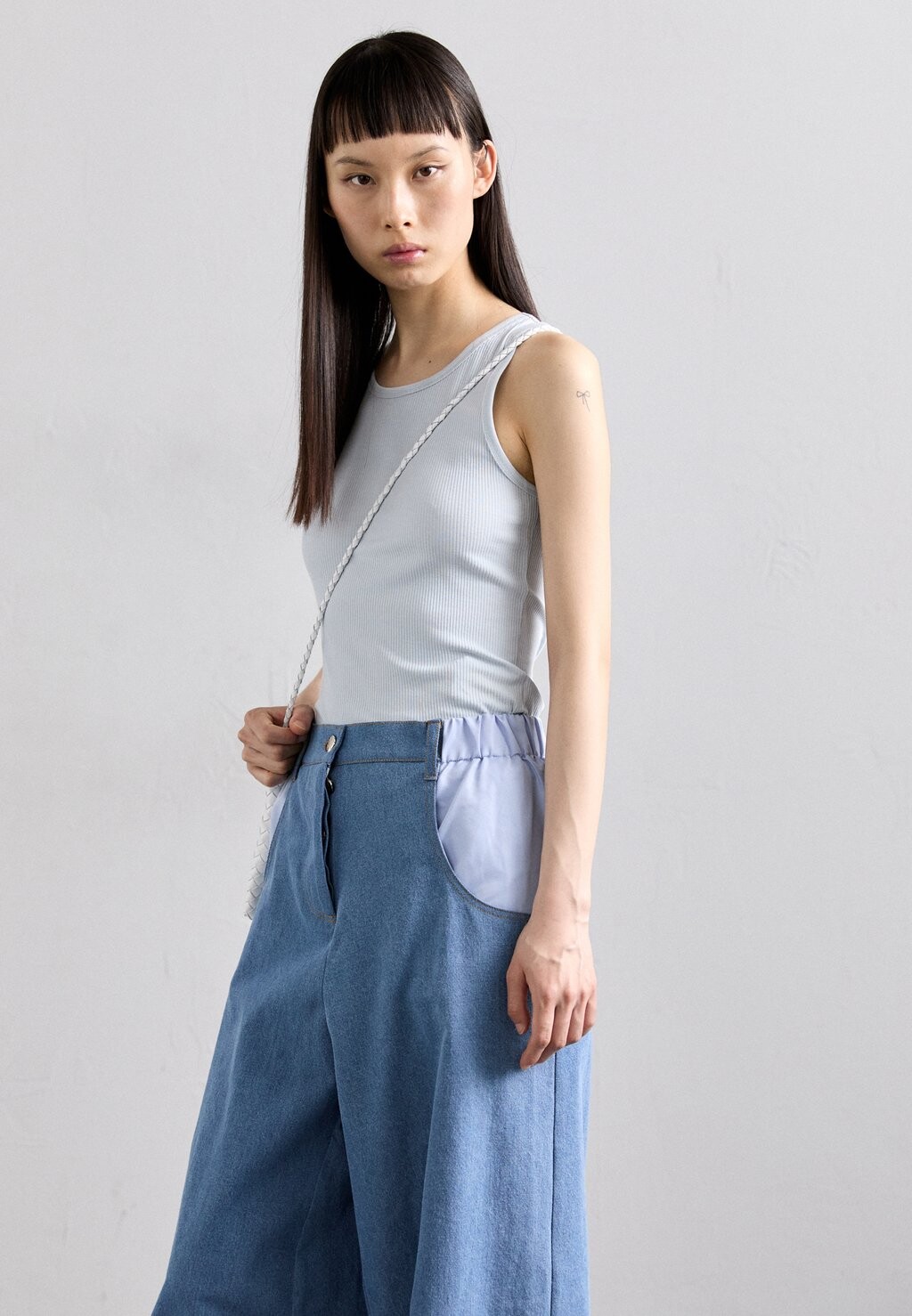 Джинсы свободного кроя ICARE MAITREPIERRE, синий деним
Джинсы свободного кроя ICARE MAITREPIERRE, синий деним