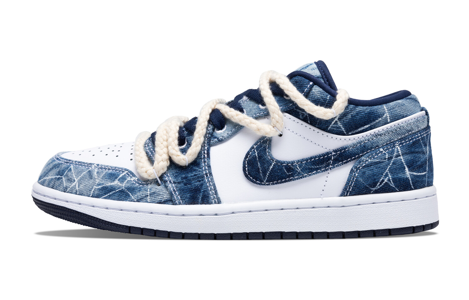 Кроссовки Air Jordan 1 Vintage Basketball Shoes Men Low-top White/Royal Blue, темно-синий
Кроссовки Air Jordan 1 Vintage Basketball Shoes Men Low-top White/Royal Blue, темно-синий