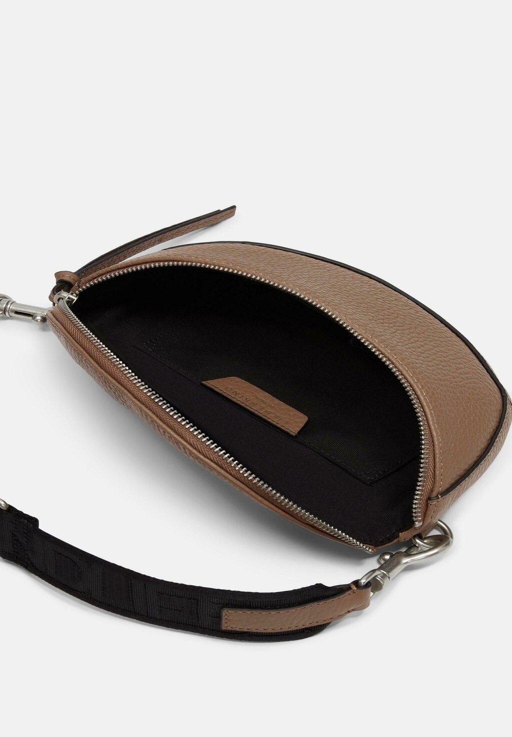 Поясная сумка Liebeskind Berlin, коричневый
Поясная сумка Liebeskind Berlin, коричневый