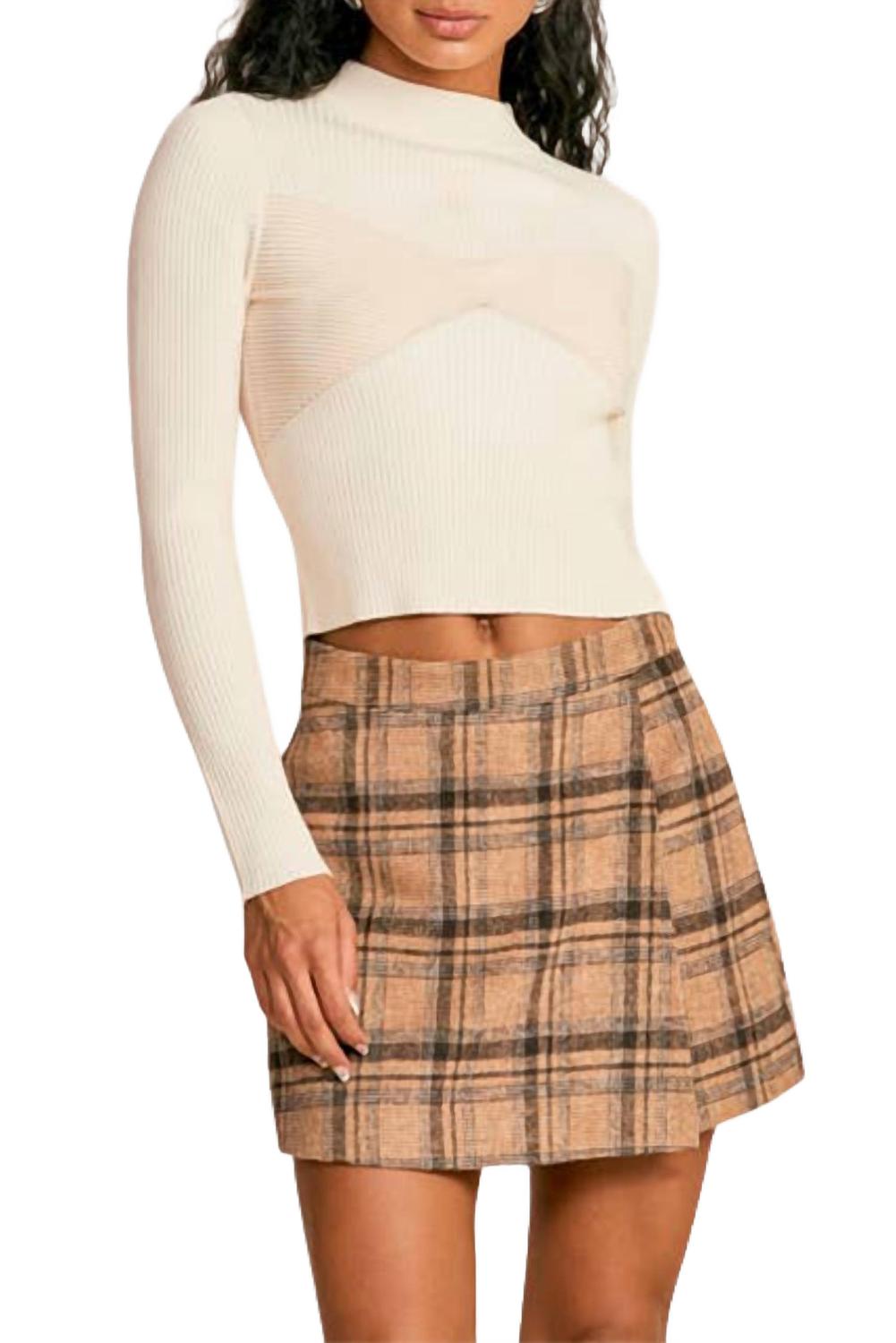 Корсетный топ с ребристым воротником-стойкой в кремовом цвете LUSH
Корсетный топ с ребристым воротником-стойкой в кремовом цвете LUSH