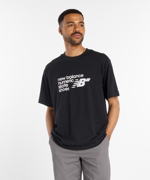 Футболка с цифровым принтом New Balance, черная
Футболка с цифровым принтом New Balance, черная