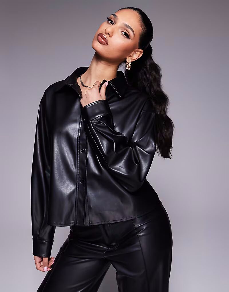 Рубашка свободного кроя River Island из искусственной кожи черного цвета
Рубашка свободного кроя River Island из искусственной кожи черного цвета