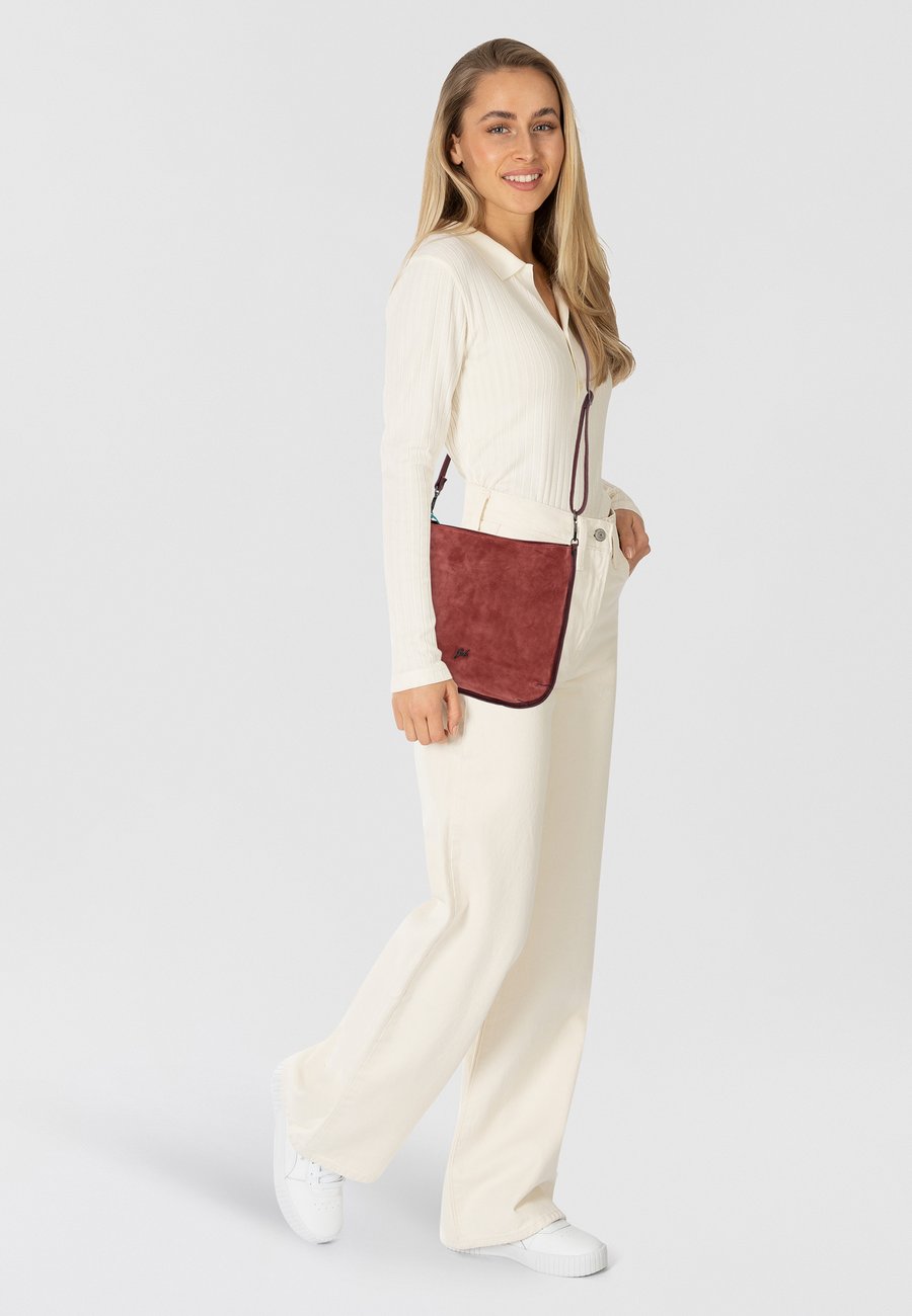 Сумка-шоппер Gabs Tote bag, Terracotta Tones/Red
Сумка-шоппер Gabs Tote bag, Terracotta Tones/Red