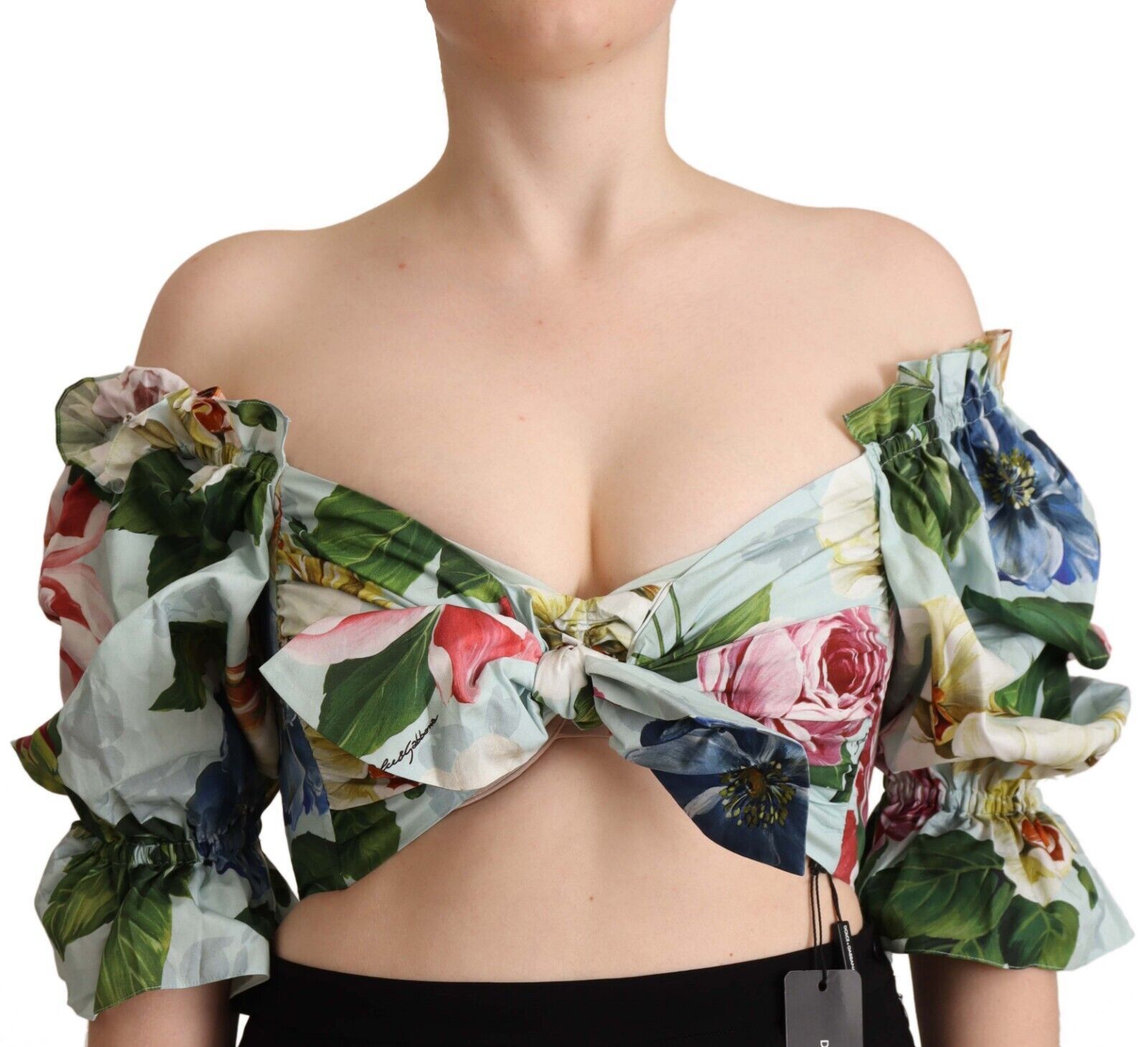 Шикарный укороченный топ с открытыми плечами и цветочным принтом Dolce & Gabbana, мультиколор
Шикарный укороченный топ с открытыми плечами и цветочным принтом Dolce & Gabbana, мультиколор