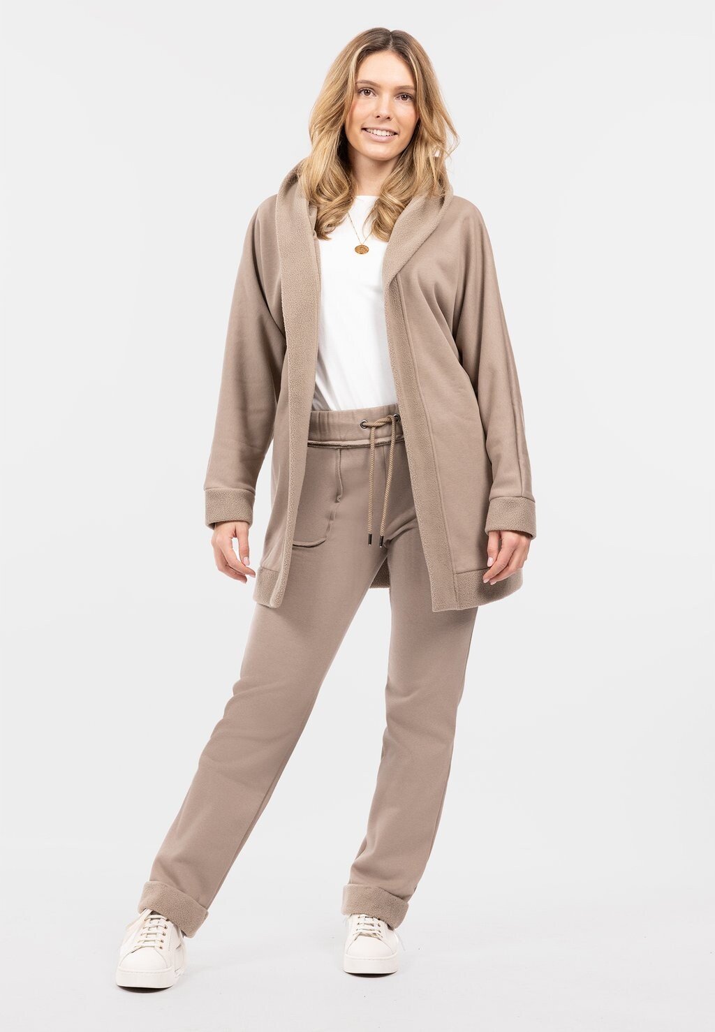 Спортивные брюки FREYDAY SURI FREY, бежевый
Спортивные брюки FREYDAY SURI FREY, бежевый