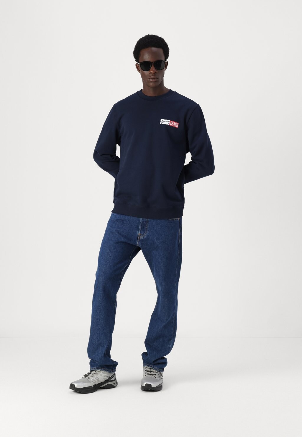 Толстовка ENTRY GRAPHIC CREW Tommy Jeans, темно-синий
Толстовка ENTRY GRAPHIC CREW Tommy Jeans, темно-синий
