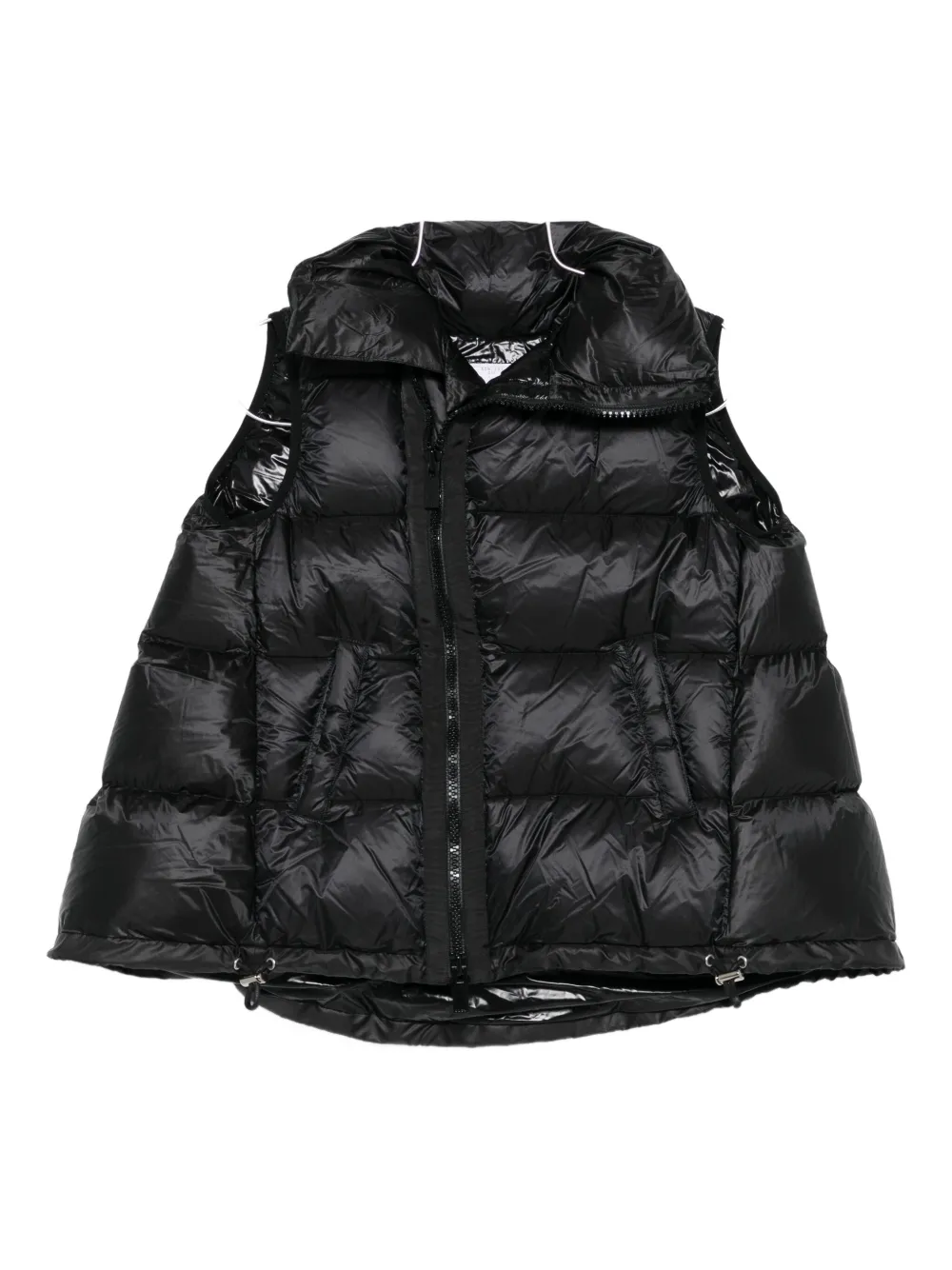 Дутый жилет с высоким воротником SACAI, черный
Дутый жилет с высоким воротником SACAI, черный