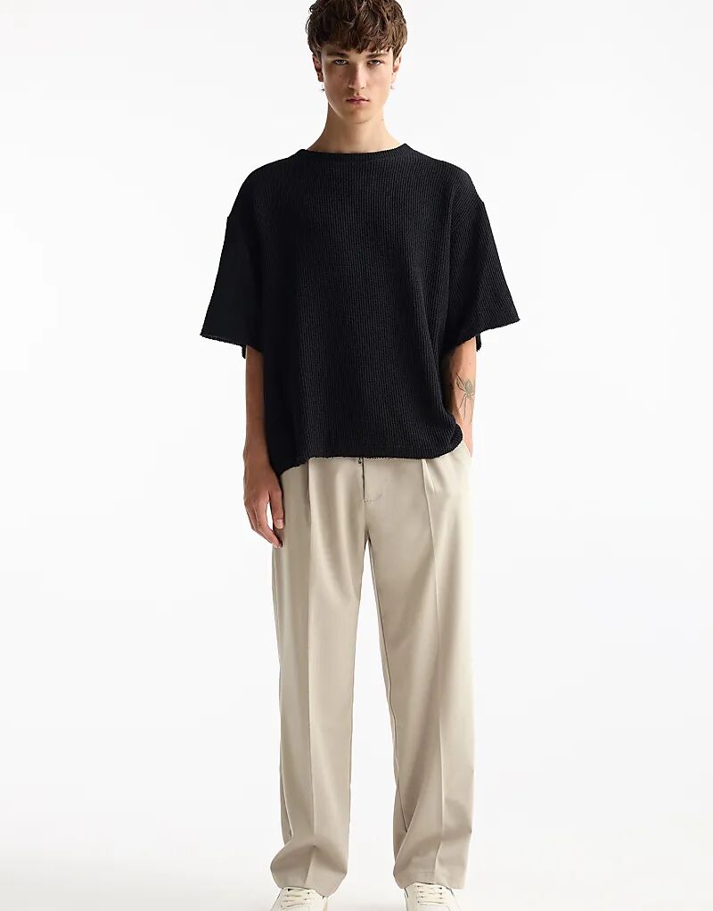 Брюки Pull&Bear приталенного кроя широкого кроя бежевого цвета
Брюки Pull&Bear приталенного кроя широкого кроя бежевого цвета