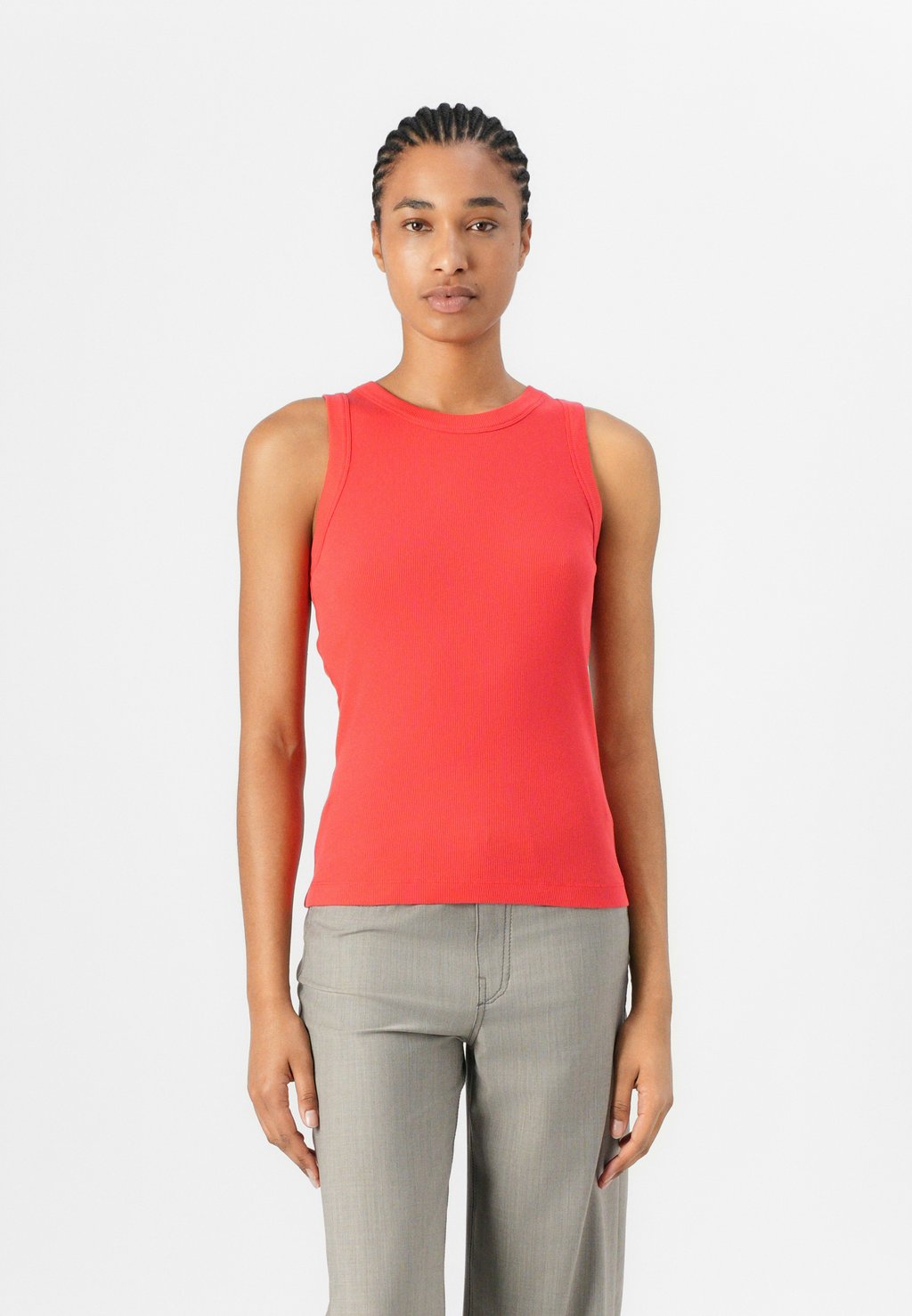 Топ OLINA DRYKORN, красный
Топ OLINA DRYKORN, красный