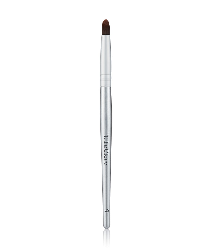 Кисть для теней T.LeClerc Eyeshadow Brush N°9, 1 шт.
Кисть для теней T.LeClerc Eyeshadow Brush N°9, 1 шт.