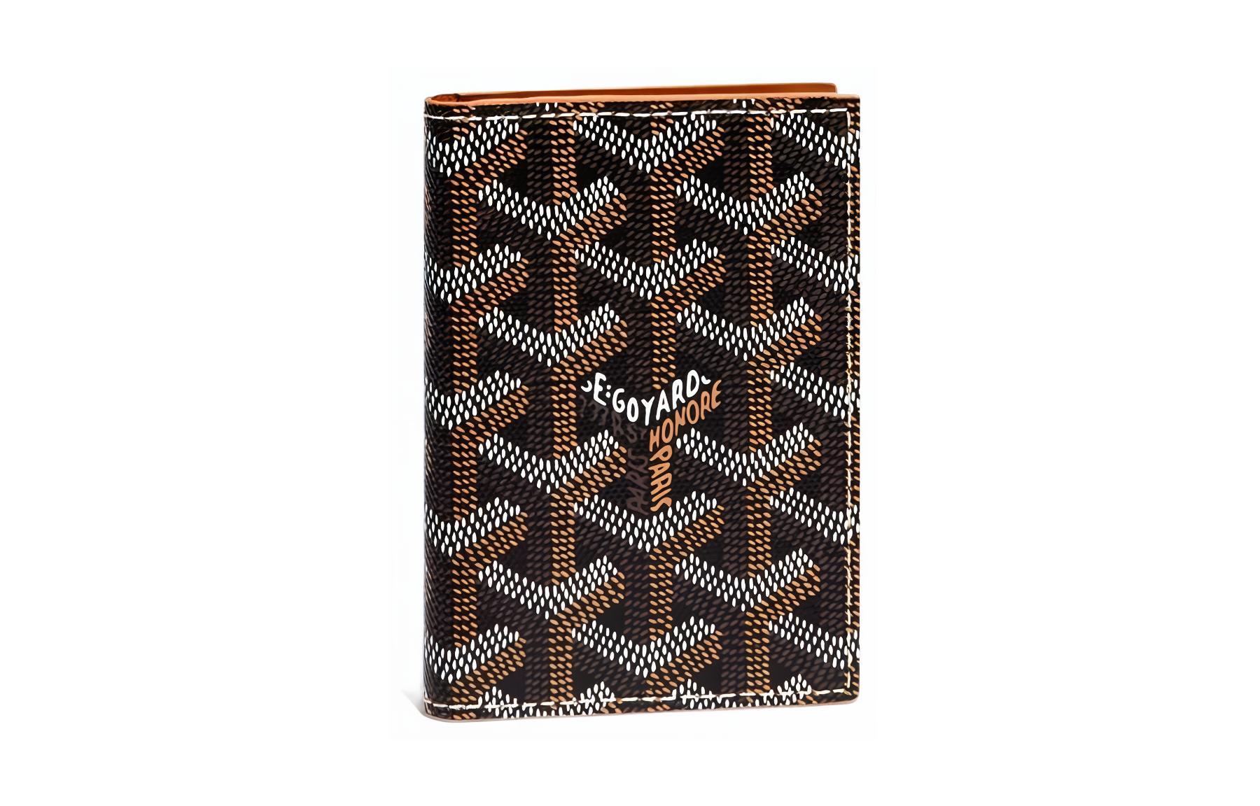 Кошелек для карт SAINT MARC из холста и коровьей кожи унисекс коричневый GOYARD, Box(Set+Box)
Кошелек для карт SAINT MARC из холста и коровьей кожи унисекс коричневый GOYARD, Box(Set+Box)