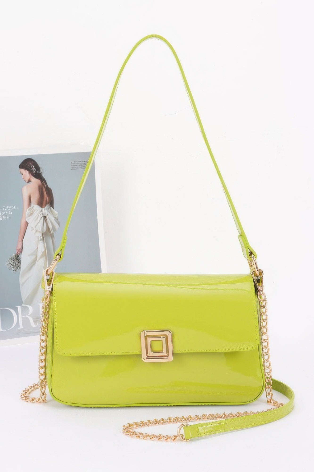 Сумка через плечо с эмалированным клапаном FASHNZFAB, светло-зеленый
Сумка через плечо с эмалированным клапаном FASHNZFAB, светло-зеленый