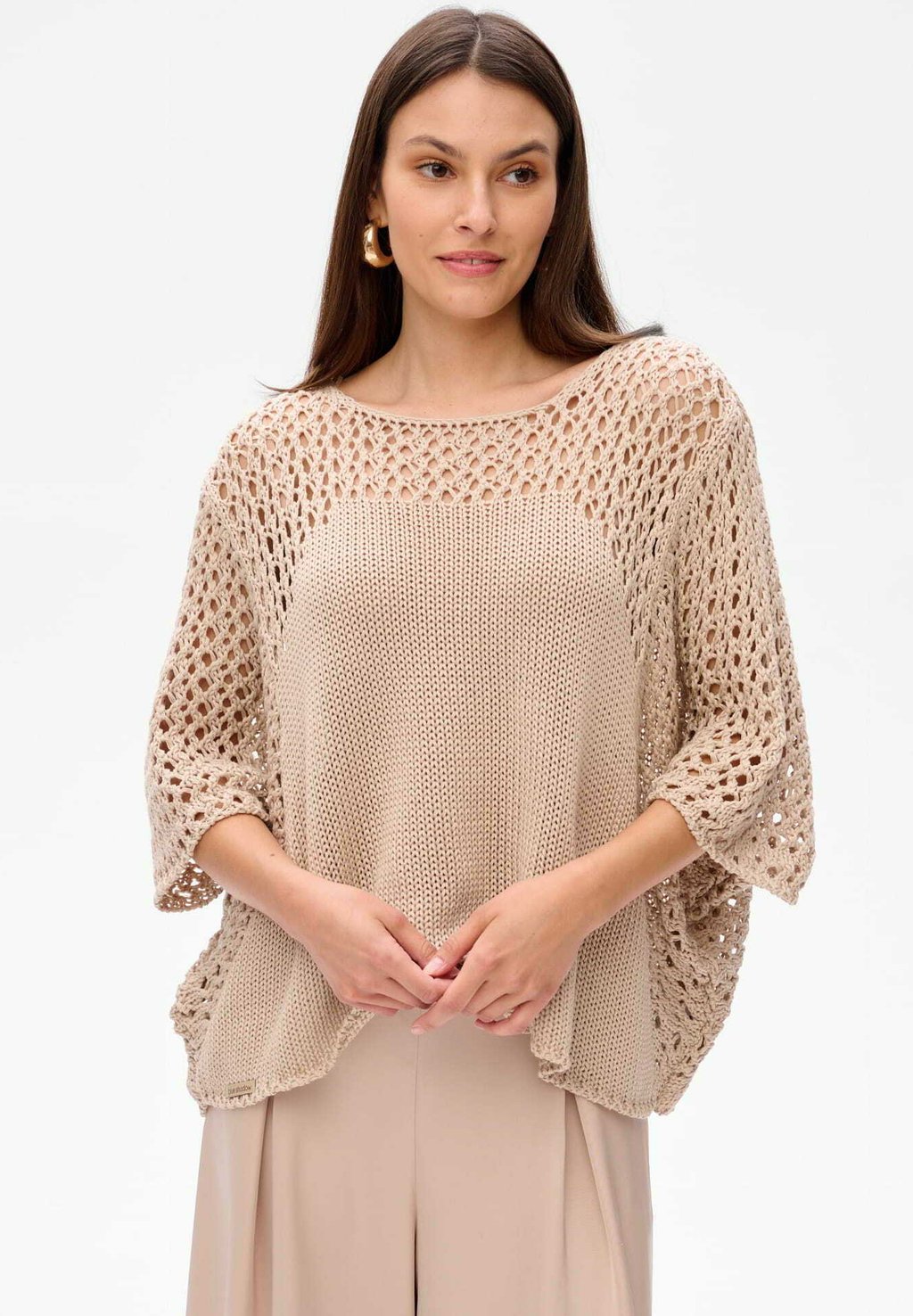 Джемпер blue shadow, бежевый
Джемпер blue shadow, бежевый