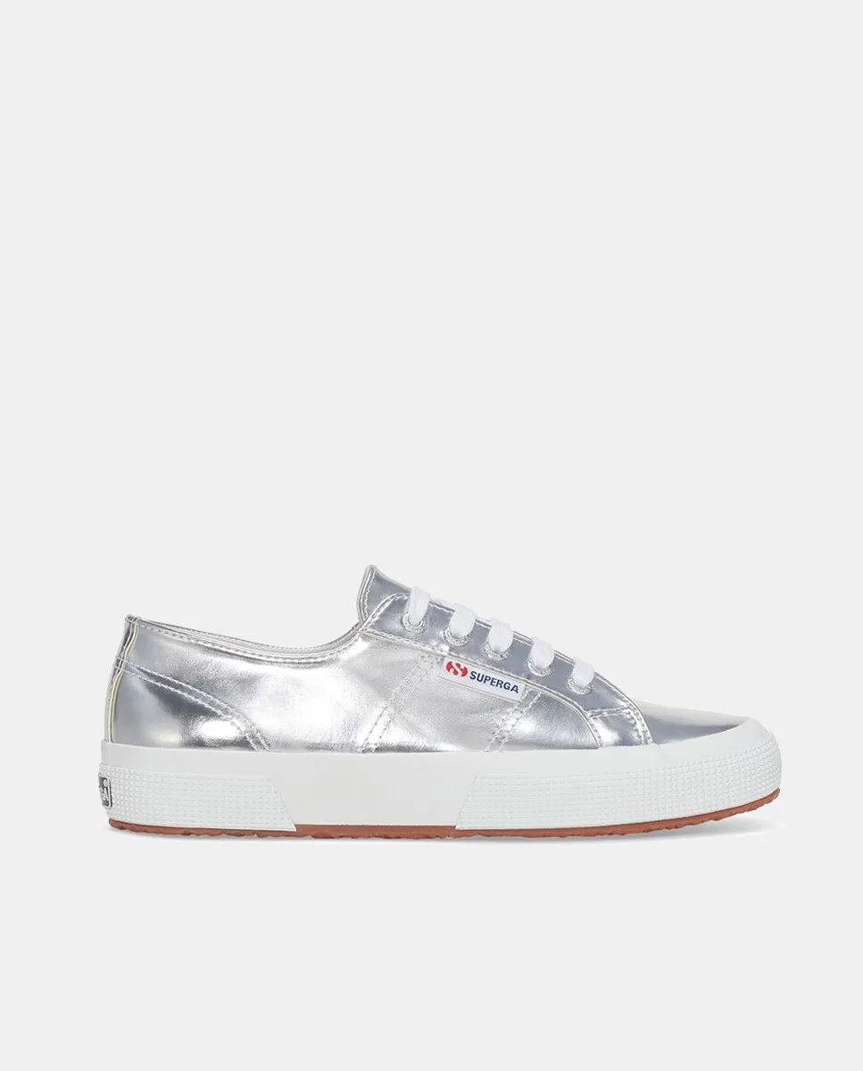 Женские тапочки из искусственной кожи с зеркальным эффектом Superga, серебрянный
Женские тапочки из искусственной кожи с зеркальным эффектом Superga, серебрянный