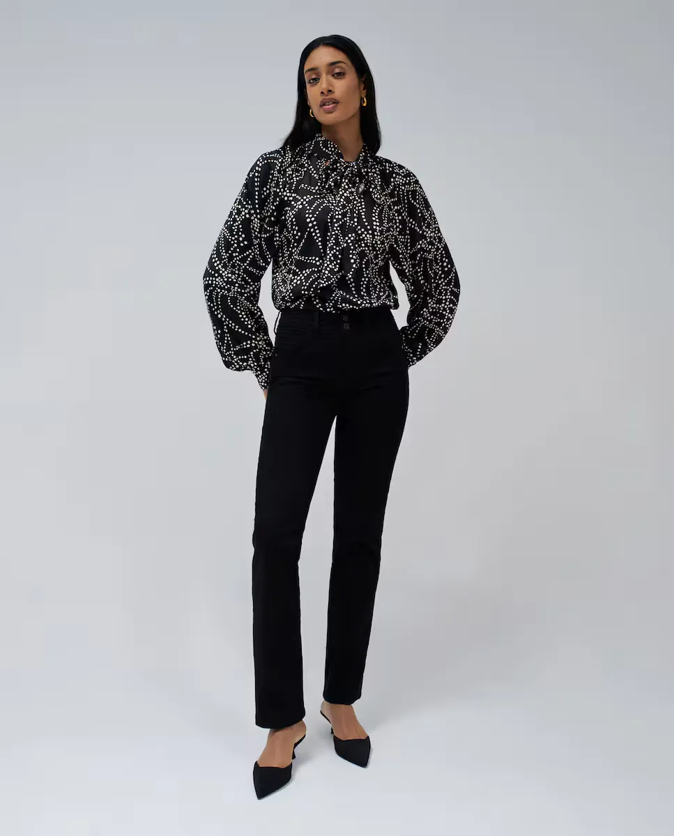 Женские прямые джинсы Secret push in Salsa Jeans, черный
Женские прямые джинсы Secret push in Salsa Jeans, черный