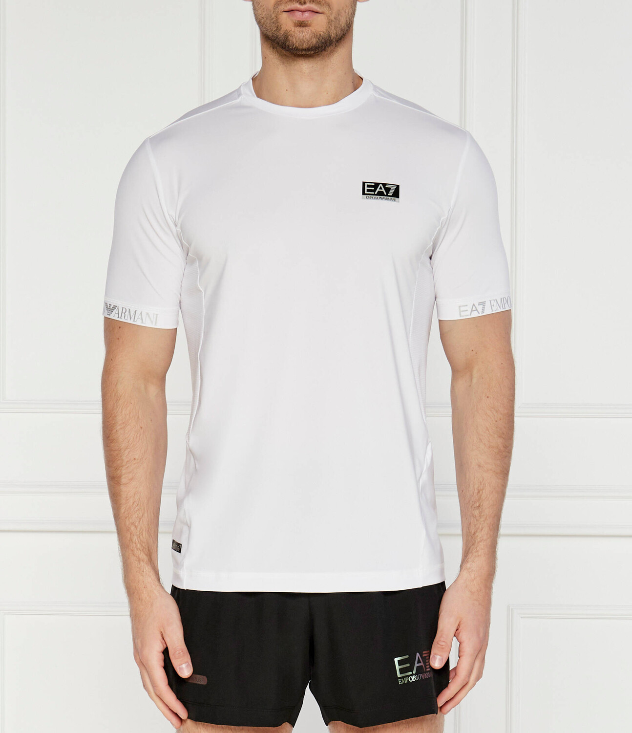 Футболка EA7 Slim Fit, белый
Футболка EA7 Slim Fit, белый