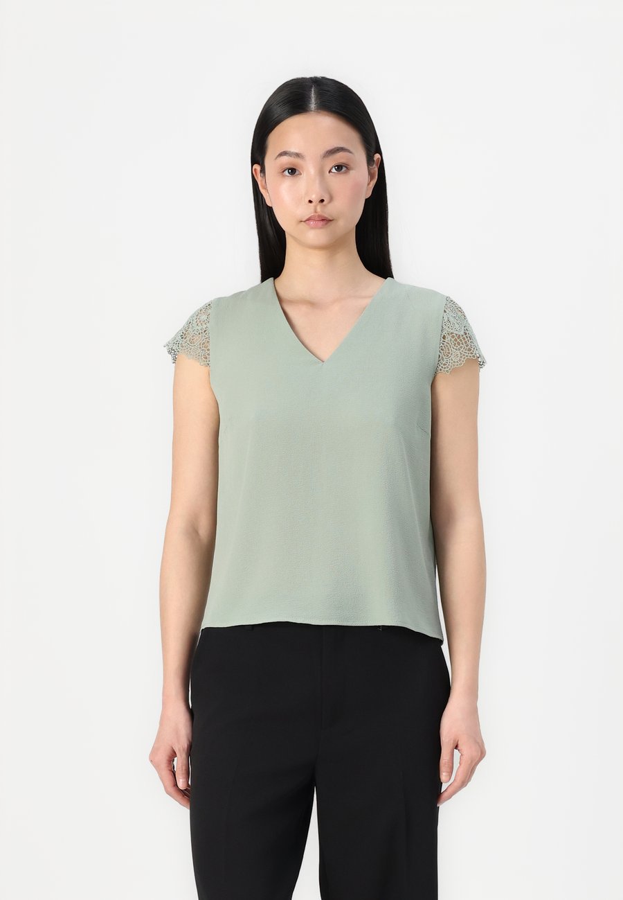 Блуза ONLY ONLELVA V NECK, Green
Блуза ONLY ONLELVA V NECK, Green