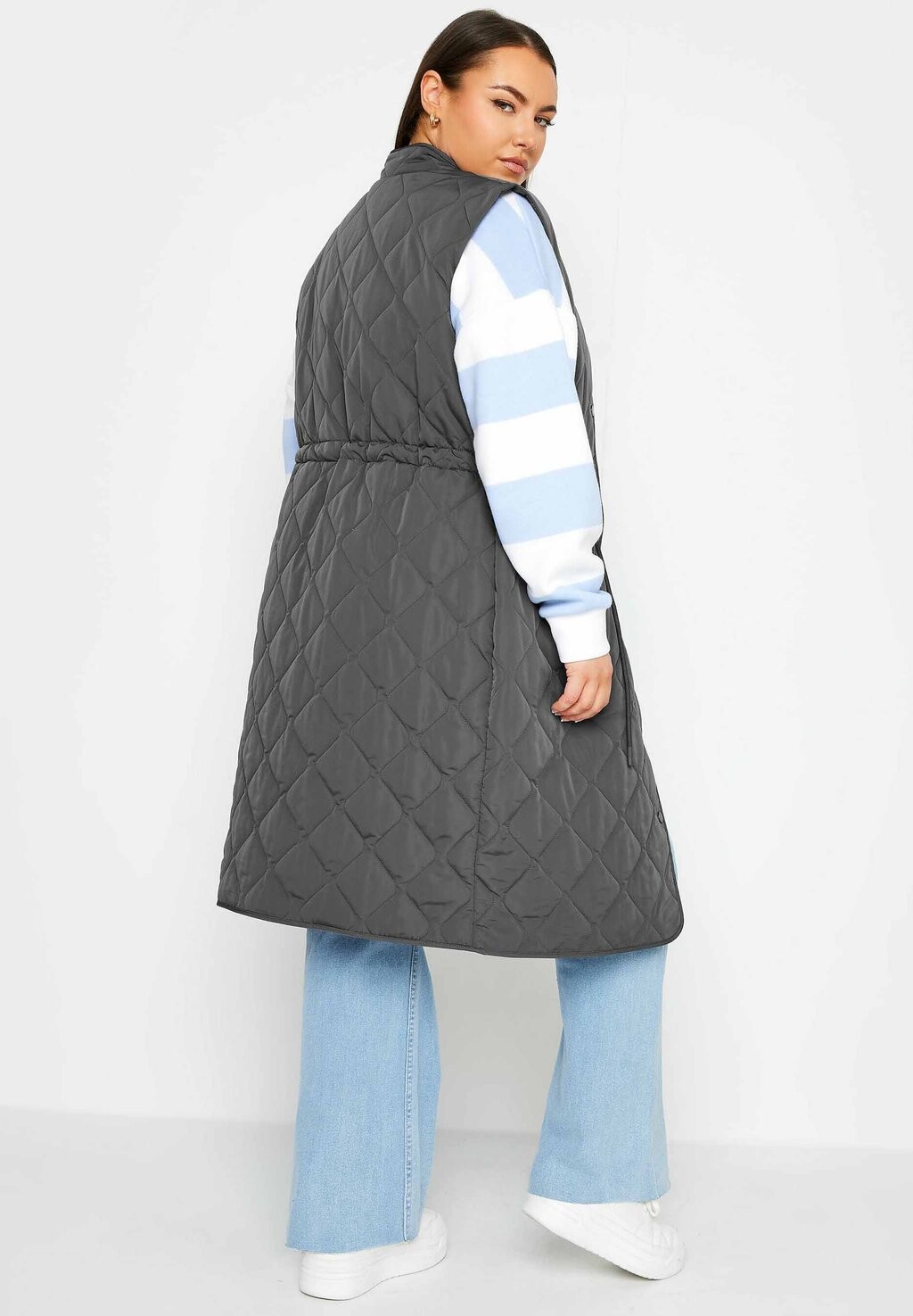 Жилет LIGHTWEIGHT QUILTED MIDI Yours Clothing, темно-серый
Жилет LIGHTWEIGHT QUILTED MIDI Yours Clothing, темно-серый