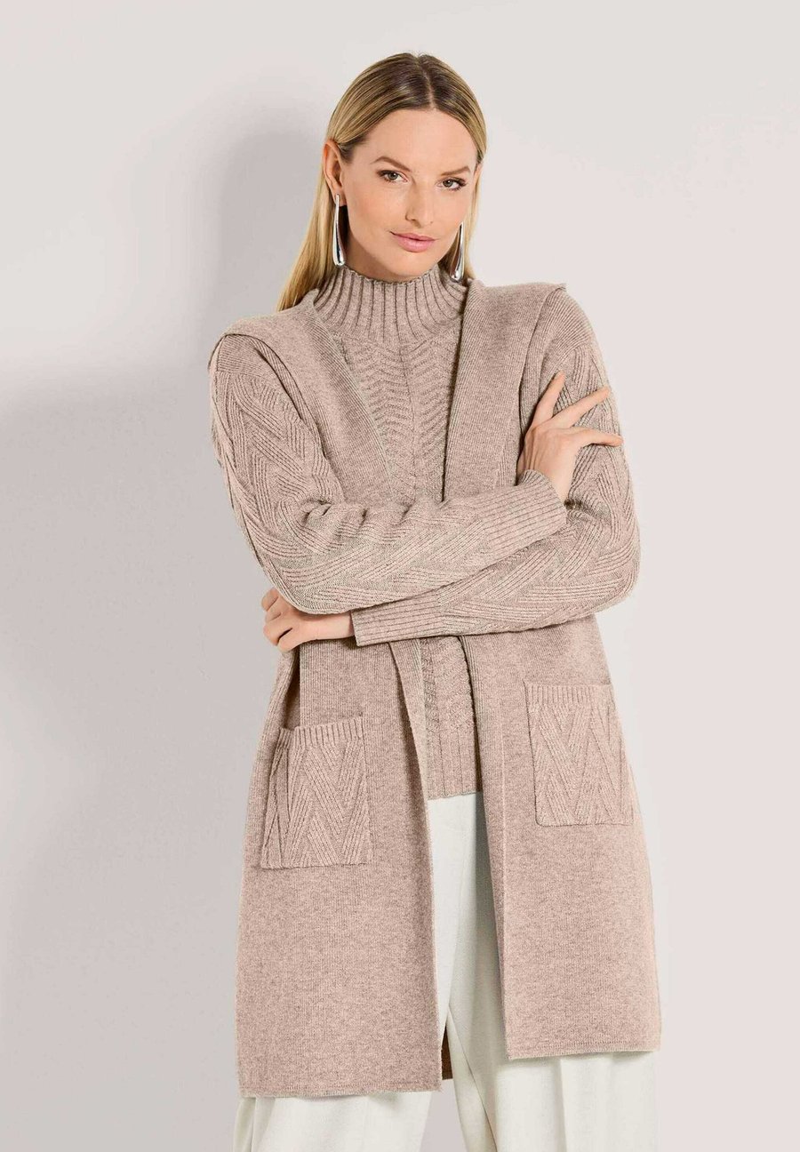 Кардиган MADELEINE Cardigan, Berber Melange/Mottled Beige
Кардиган MADELEINE Cardigan, Berber Melange/Mottled Beige