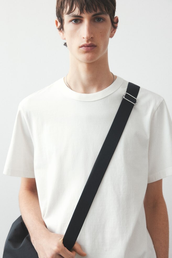 Футболка обычного кроя H&M, белый
Футболка обычного кроя H&M, белый